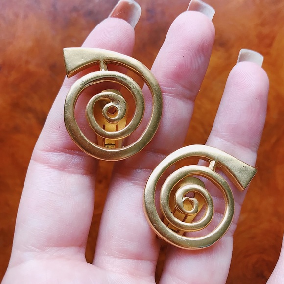 Vintage Alva Museum Replica Egyptian Earrings - Picture 1 of 5